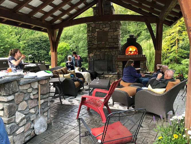DIY Outdoor Fireplace (51)