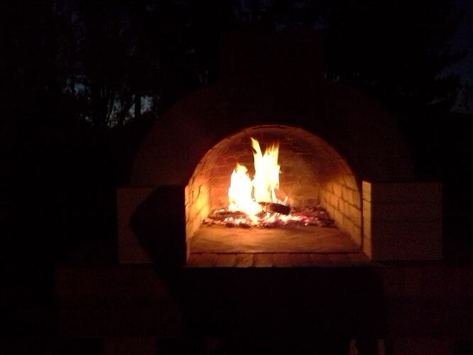 Outdoor Wood Pizza Oven (84)