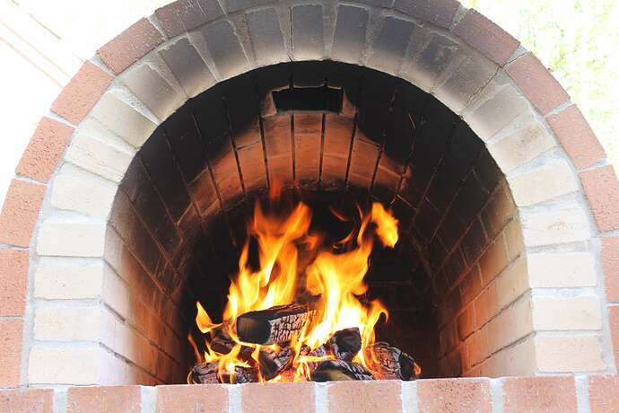 How To Build a Wood Fired Brick Oven (33)