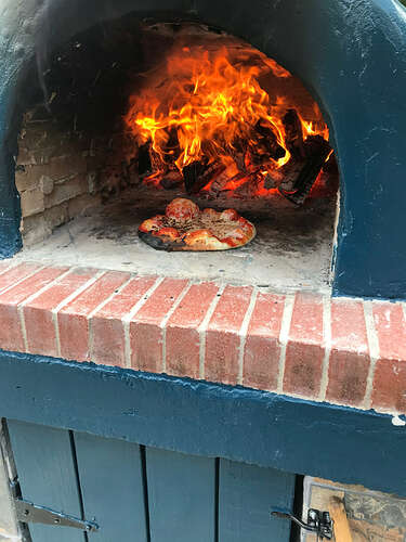 DIY Outdoor Wood Burning Pizza Oven (26)