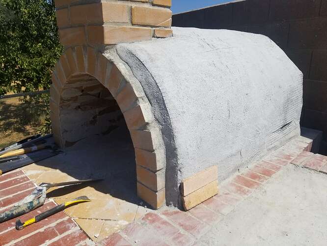 How to Build an Outdoor Pizza Oven Step by Step (18)
