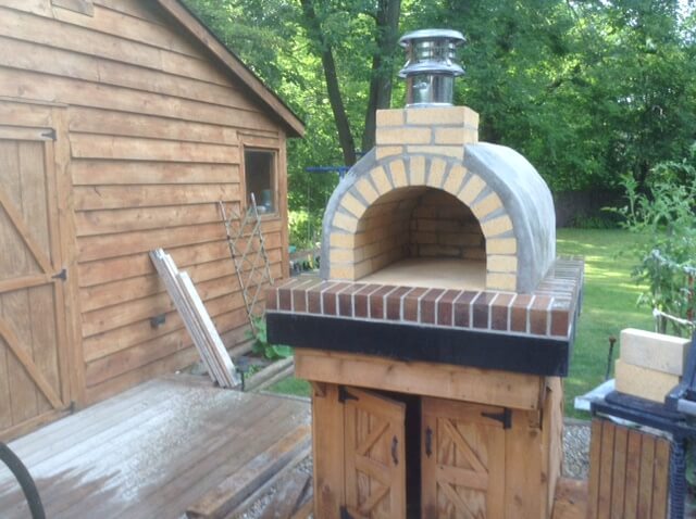 Backyard Pizza Oven (59)