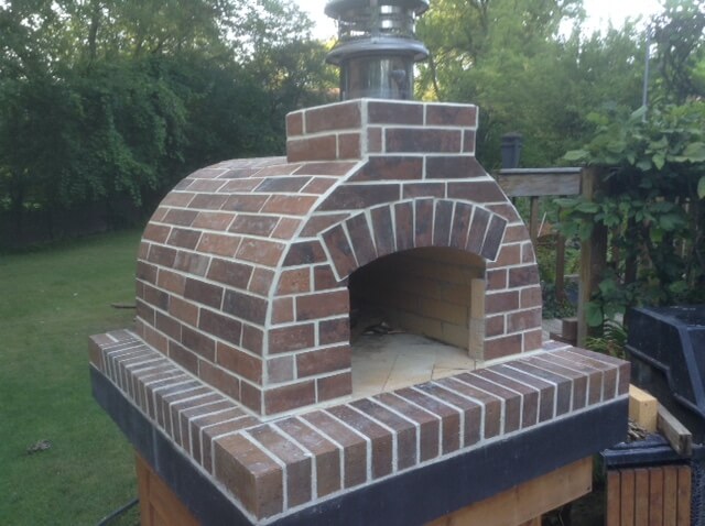 Backyard Pizza Oven (70)